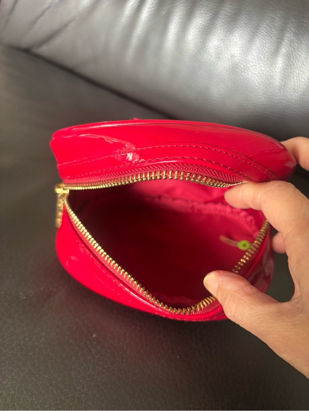 Tory Burch Red Patent Leather Cosmetic Toiletry Bag - Picture 7 of 11